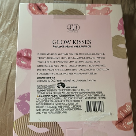 Rocking Beauty Lip Oils - Picture 2 of 3